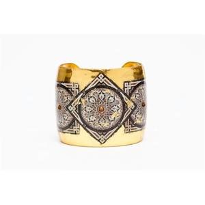 NEW AVENUE CHIC gold leaf moors cuff in gold